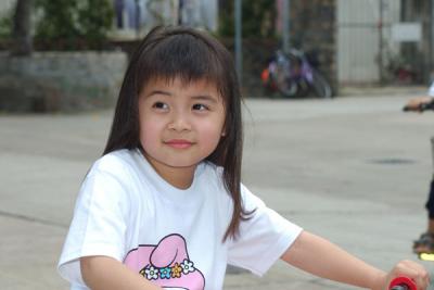u43/pcwing/medium/27945149.Sabrina04.jpg