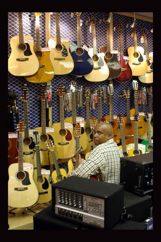 guitarman - redpeppers.jpg