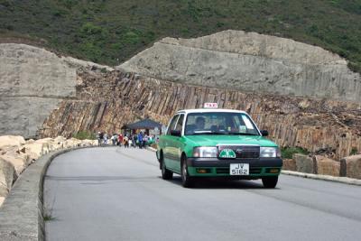 So much traffic at the Main Dam  交通繁忙的東大壩