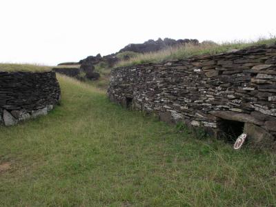 Las casas de Orongo, con techo y paredes de piedra