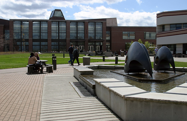 04-20-2004<BR>WCC Quad