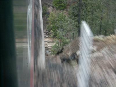 2350 Crossing small side canyon.jpg