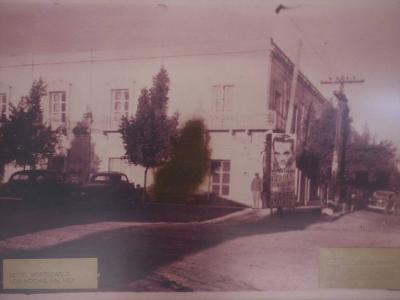 2560 Hotel Monte Carlo in 1942 showing Cagney film.jpg