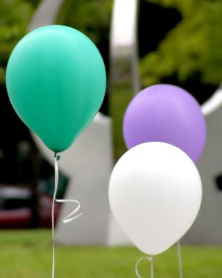 [April 18th] Rainy day balloons