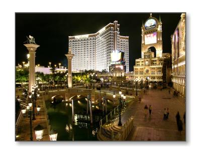 u43/sdommin/medium/28045325.venetian2.jpg