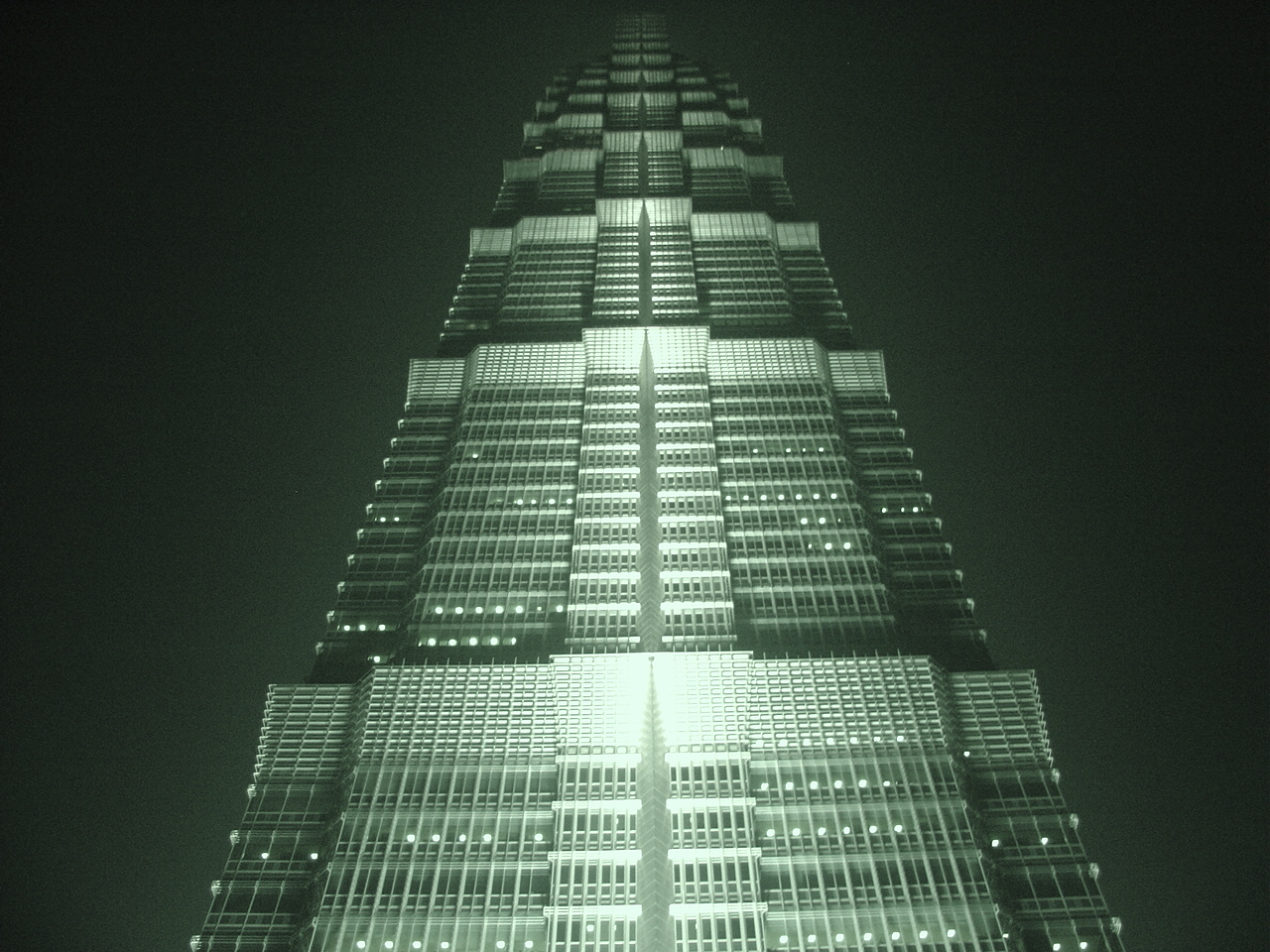 Shanghai Jin Mao at night