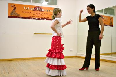 u43/sparkytom/medium/28279119.flamencoFlamencolesson762.jpg