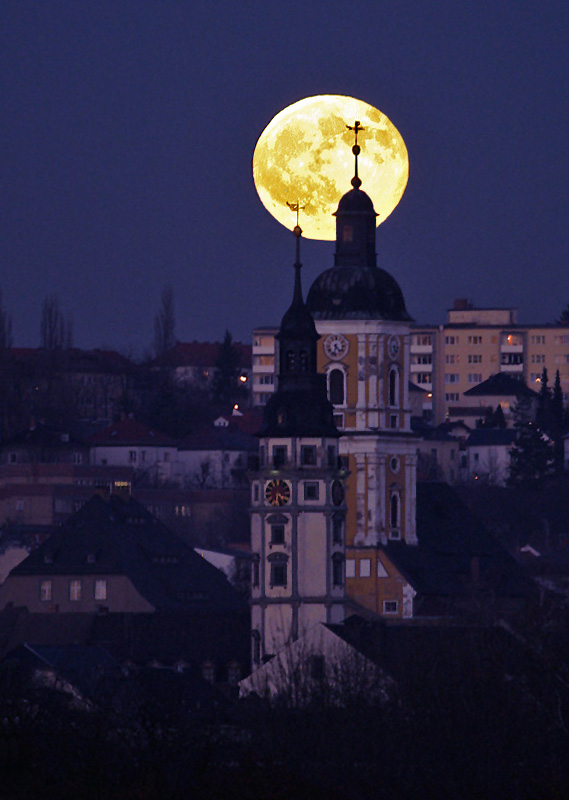 <b>O what a night</b><br><font size=1>by ???</font>