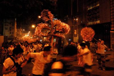  Fire Dragon Dance at Tai Hang during Mid Autumn Festival j|s Sept 27, 2004