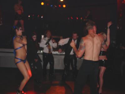Dsc05003.jpg The Toby white boy wiggle