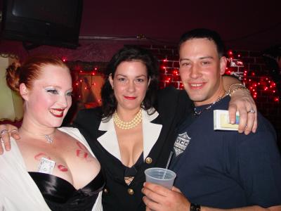 Dsc05201.jpg Madame D, Kat and ???