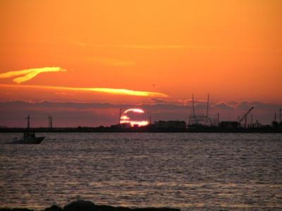 04-16-04 Grand Isle sunset.jpg