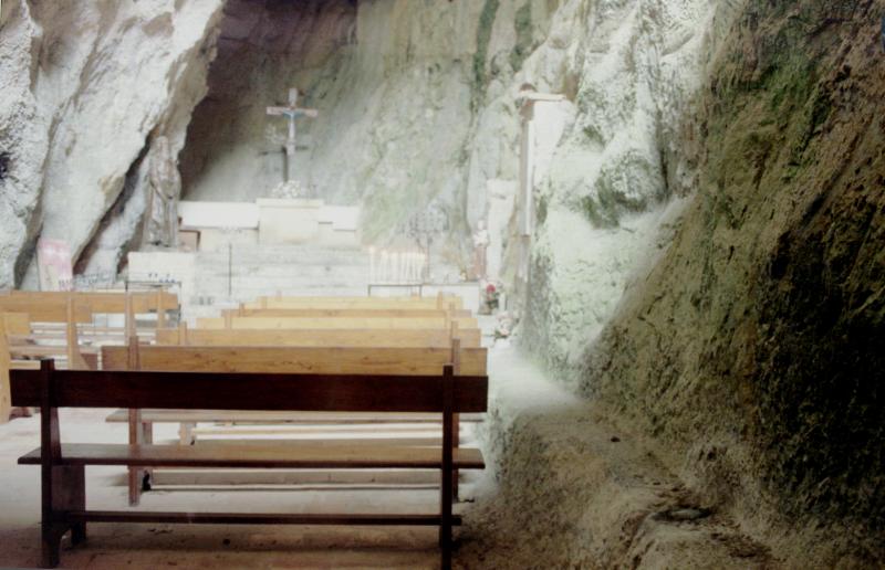 gorge de galamus chapel
