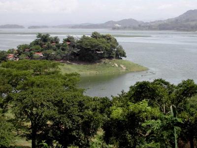 Embalse Cerron Grande (Rio Lempa Reservoir)
