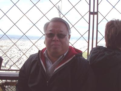 Me Atop Eiffel