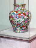 5-color Chinese vase, 1709, Guimet, Paris