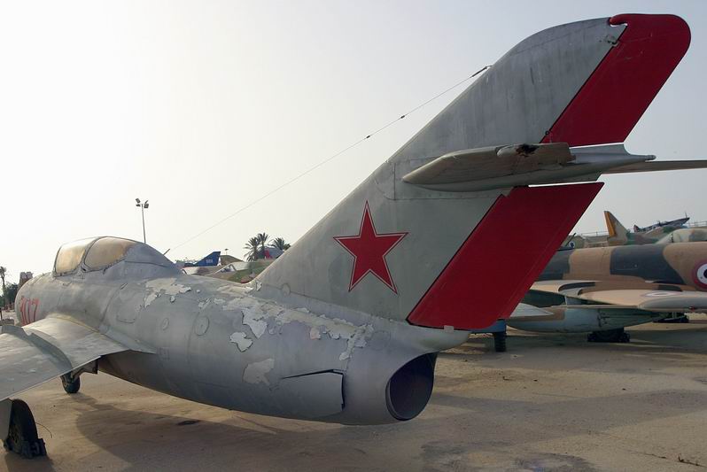 MIKOYAN Mig-15