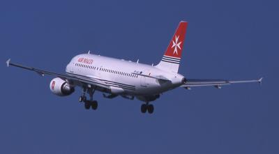 9H-AEJ Air Malta A319.jpg