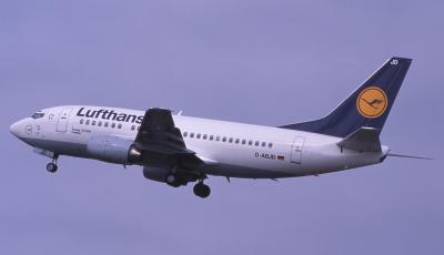 D-ABJD Lufthansa B737-500.jpg