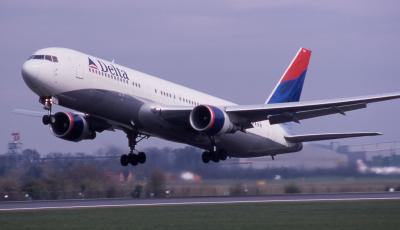 N177DN Delta Airlines B767 - 300.jpg
