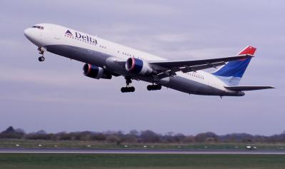N177DN Delta Airlines B767-300.jpg