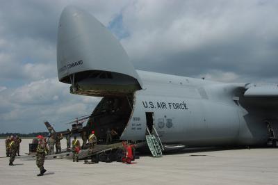 u44/ardave/medium/28593802.C5Cargo2.jpg