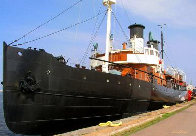 u44/artsi/medium/28709499.MjmTarmo.jpg