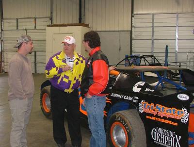 James Climer The King talking to Bubba and Dinky