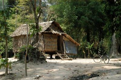Hut at the temple along the road from Angkor Wat to Bayon Temple