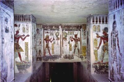 u44/bmcmorrow/medium/34411144.luxor20022.jpg