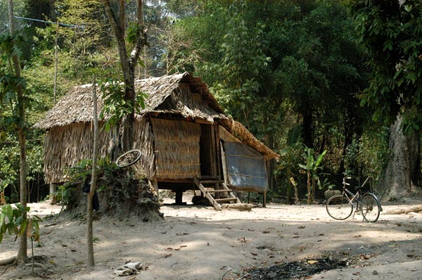 Hut at the temple along the road from Angkor Wat to Bayon Temple