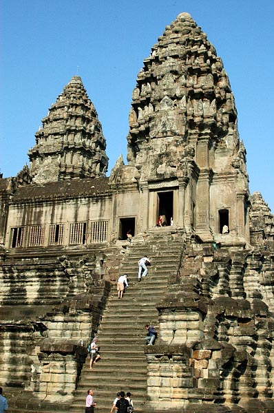 The steps to the upper levels of the temple are very steep