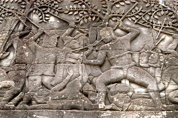 The Khmers battling the Chams (south side)