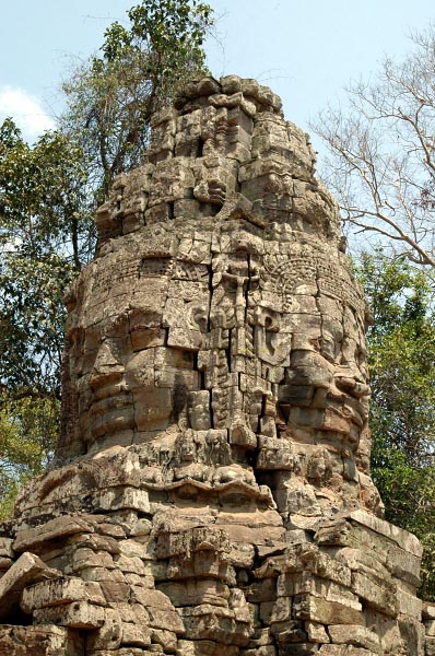 Faces in the 4 cardinal directions is a recurring theme at Angkor