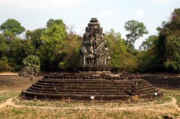 Preah Neak Pean once was filled with water