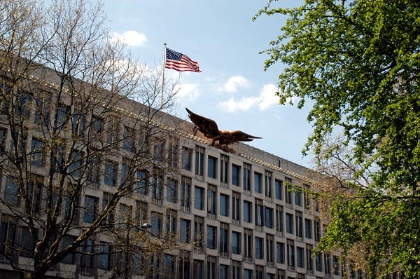 U.S. Embassy, Grosvenor Square (architecturally lacking)