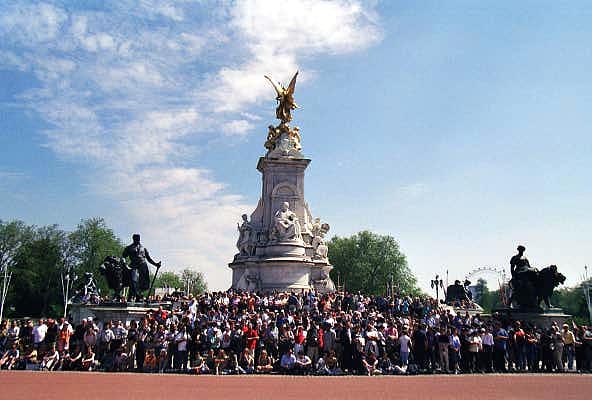 Large crowd at the Victoria Monument for the Changing of the Guard