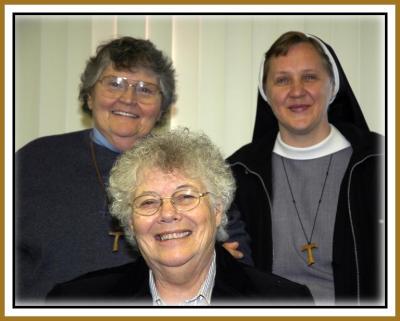u44/bobleary/medium/28608301.3sisters.jpg