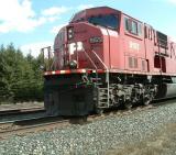 20040428train.jpg