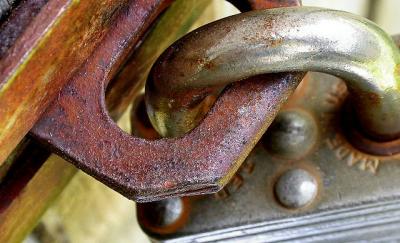Rusty Latch 9678R