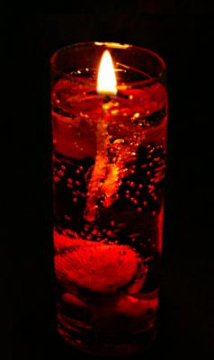 u44/canon_300d/medium/28560065.Candle.jpg