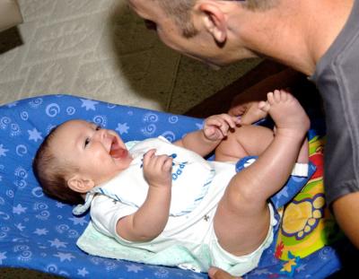 4-mo-Daddy-tickles-Zach.jpg