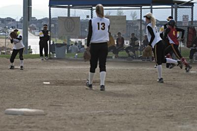 Katie throwing to Bri