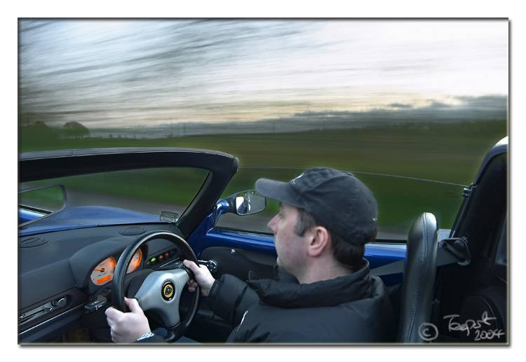 <b>Country Lanes *</b></br><font size=1><i>Teapot</i></font>