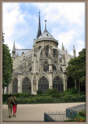 Notre Dame (*)