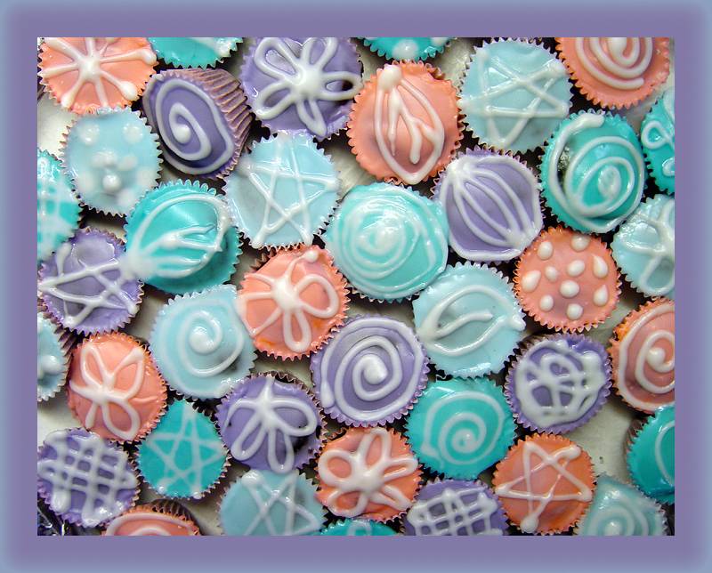 Cupcakes<br>* Ann Chaikin
