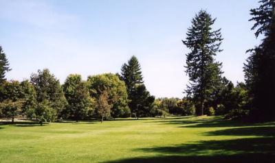 Van Dussen Gardens 04.jpg