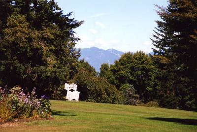 Van Dussen Gardens 27.jpg
