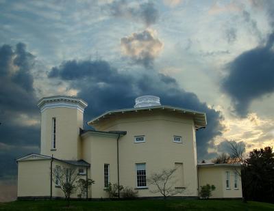 u44/dellybean/medium/28321488.theoctagonAmherstCollege.jpg