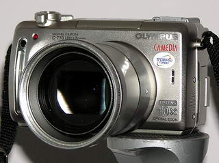 Olympus C-770